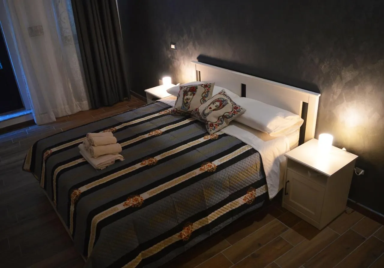 La Jacaranda Rooms Taormina 0*,